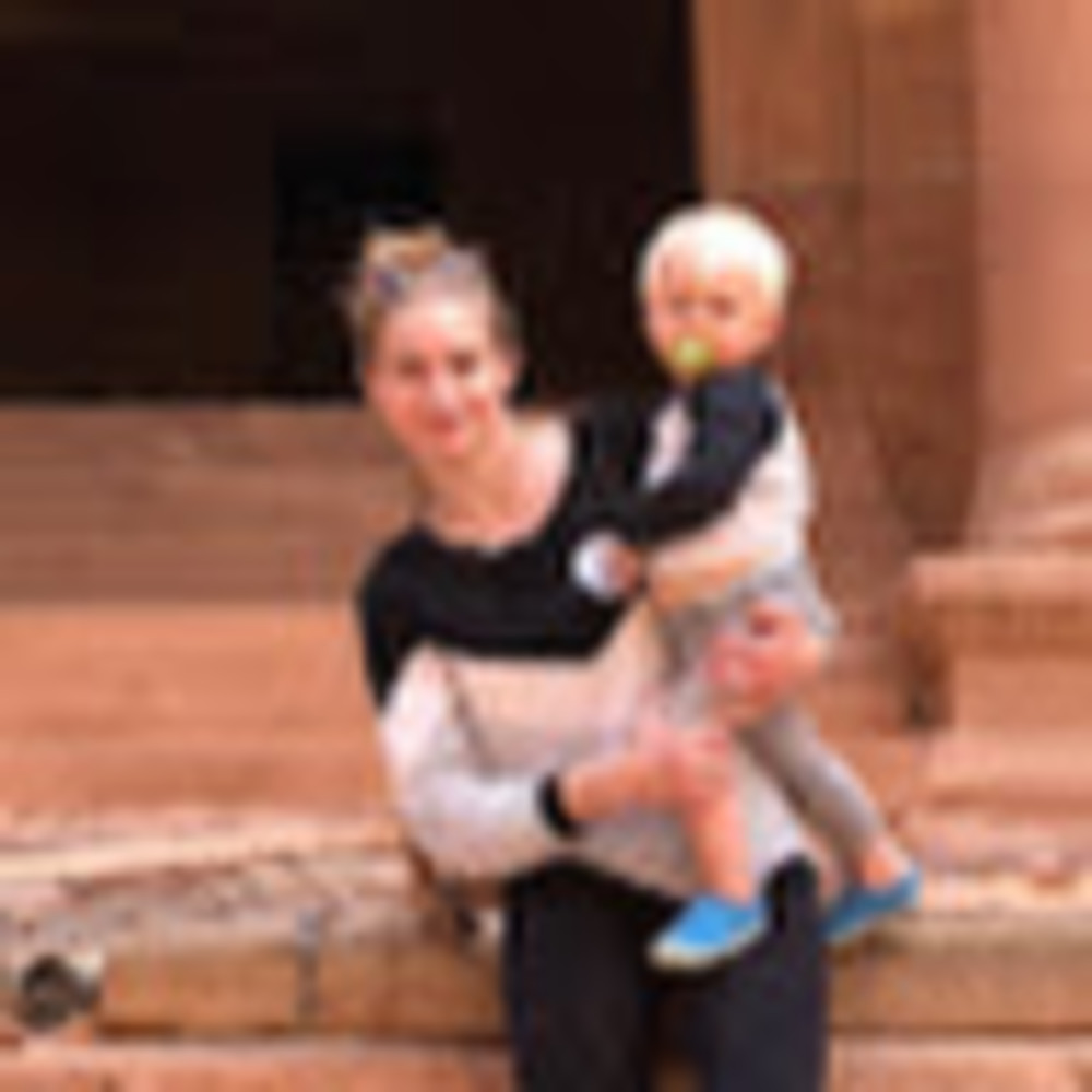 Meet your Posher, Olivia